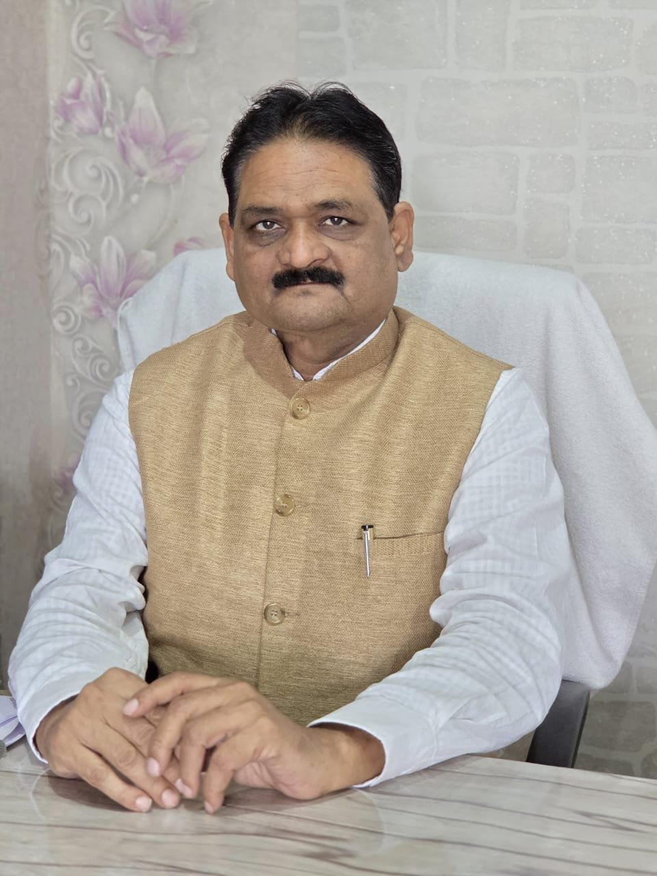 बदहाल स्वास्थ्य व्यवस्था, नकली दवाओं के लिए स्वास्थ्य मंत्री को बर्खास्त किया जाए