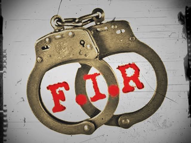 RAIPUR BREAKING :- जिले के चार कर्मचारीयों पर गिरी गाज : धान खरीदी कार्य पर बाधा डालने वालों पर हुई एफआईआर