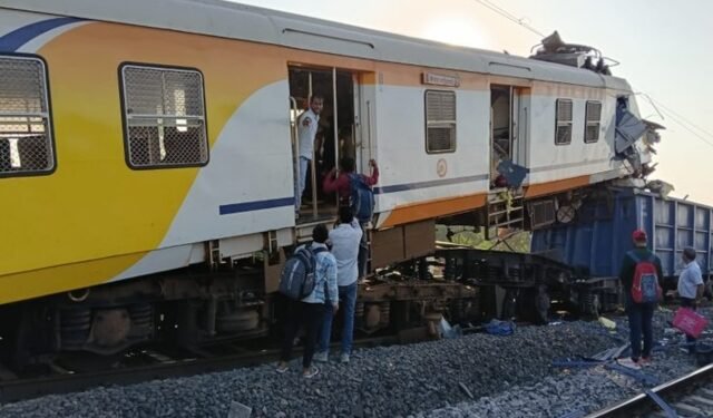 ब्रेकिंग न्यूज़: बिलासपुर रेल हादसे की जानकारी रेल मंत्री अश्विनी वैष्णव ने ली, मुआवजों का ऐलान