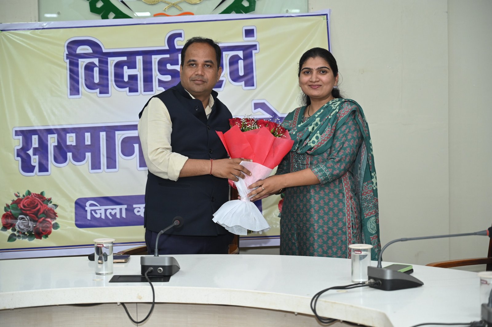 नारायणपुर की नवनियुक्त कलेक्टर बनी नम्रता जैन : कलेक्टर डॉ. गौरव सिंह ने दी भावभीनी विदाई, कहां बस्तर क्षेत्र में कार्य करना सौभाग्य की बात