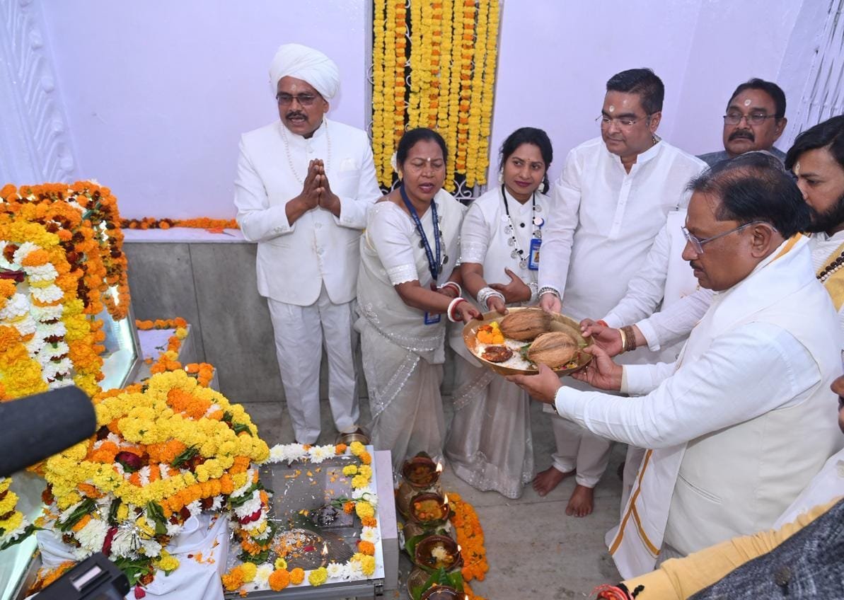 छत्तीसगढ़ सरकार बाबा गुरु घासीदास के बताए मार्ग पर चलकर सभी समाज के हित में कर रही है कार्य :– मुख्यमंत्री विष्णु देव साय