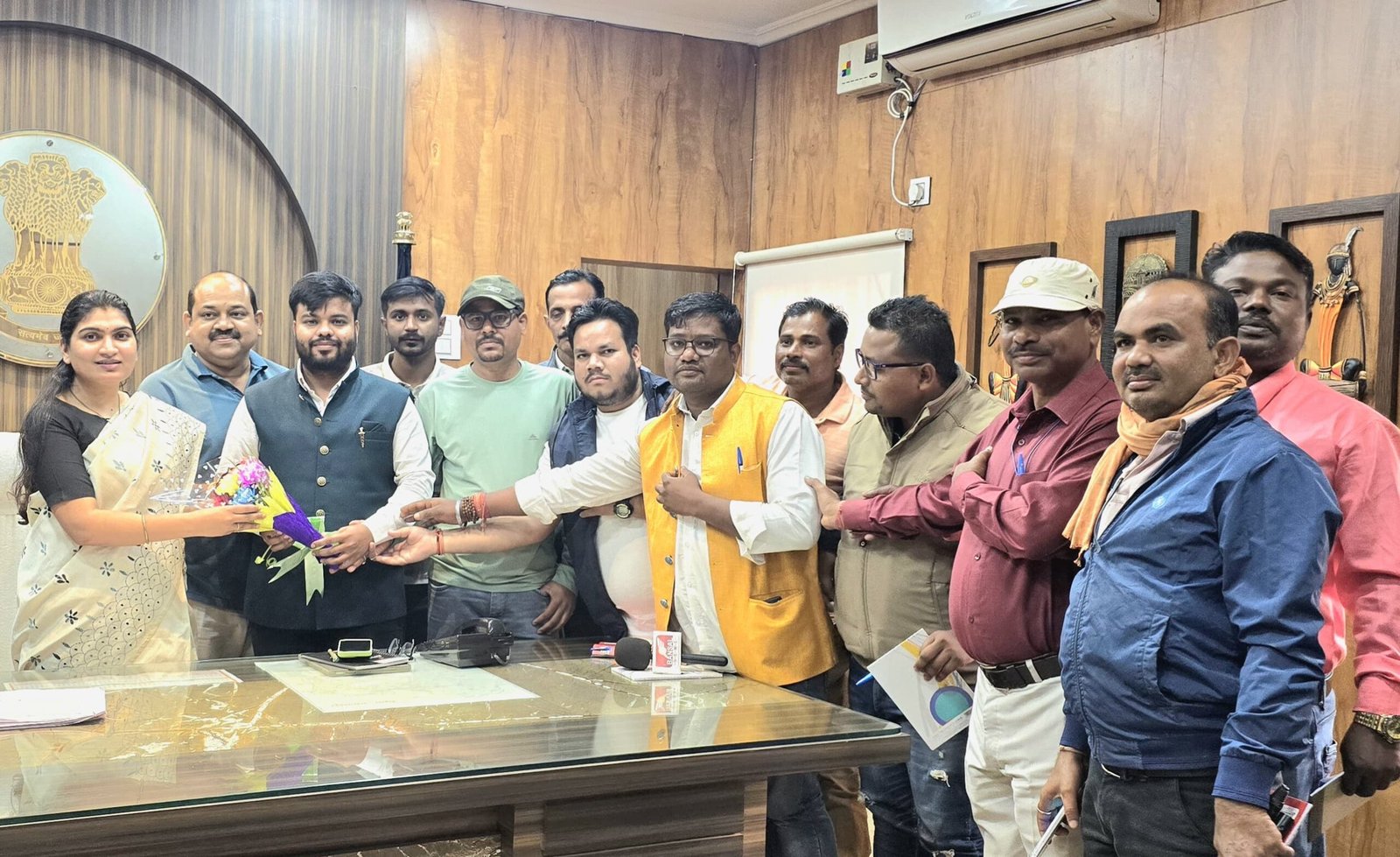 प्रशासन–मीडिया समन्वय पर जोर, नवपदस्थ कलेक्टर नम्रता जैन से छग जर्नलिस्ट यूनियन की भेंट