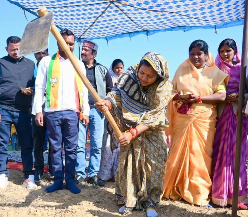 मंत्री लक्ष्मी राजवाड़े ने सूरजपुर में 15.50 करोड़ के कार्यों का किया शुभारंभ
