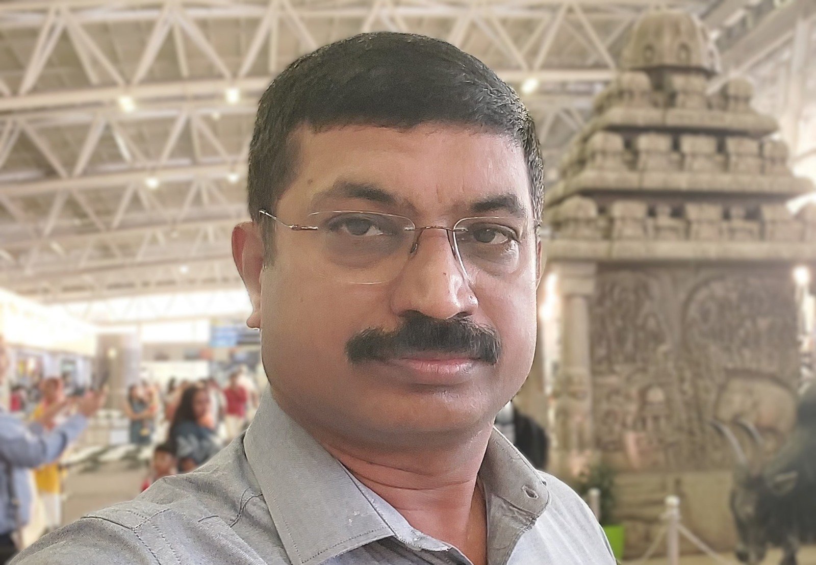 मुख्यमंत्री के नवनियुक्त सलाहकार आर. कृष्णा दास को केबिनेट मंत्री का दर्जा