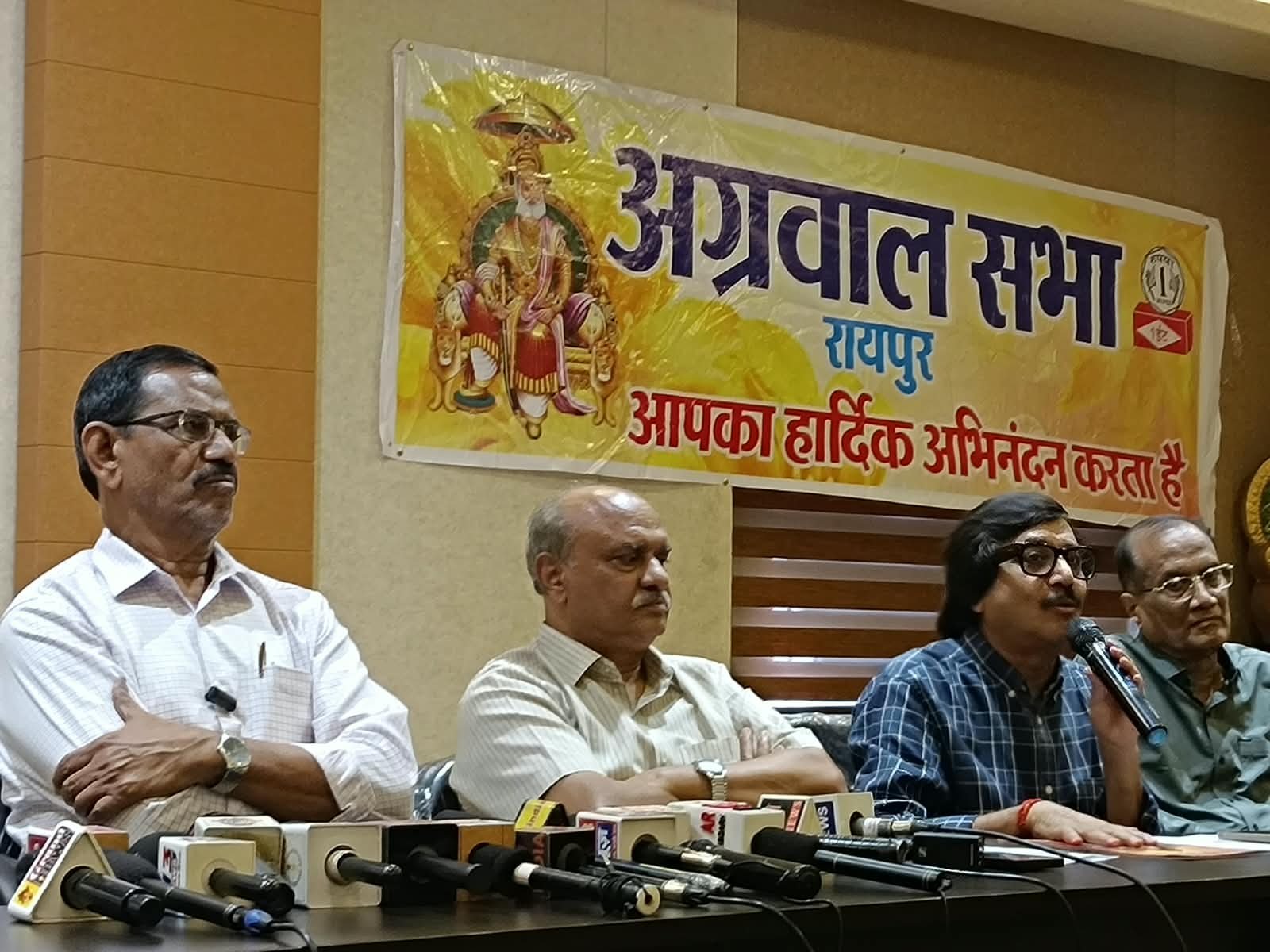अग्रसेन जयंती महोत्सव को लेकर रायपुर में जोर-शोर से तैयारियां, 19 मोहल्ला समितियों से लेकर भव्य शोभायात्रा तक होंगे विविध आयोजन : 11 अक्टूबर को मुख्य समारोह